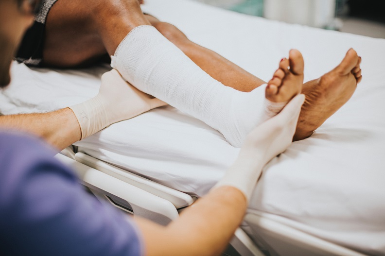 Accident adult african 1539678.jpg