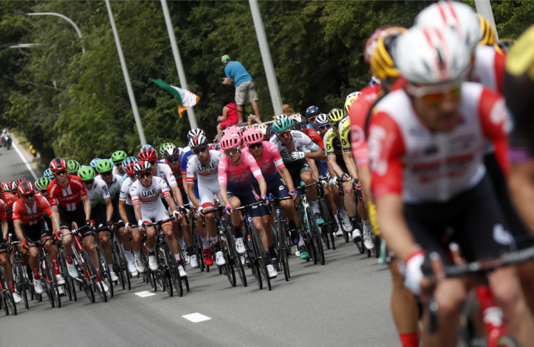 Cyklisti, pelotón, Tour de France 2019
