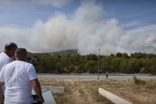 lesný požiar, Chorvátsko, Šibenik
