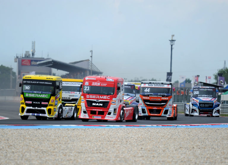 MOTORIZMUS: Majstrovstvá Európy ťahačov na okruhu Slovakia Ring