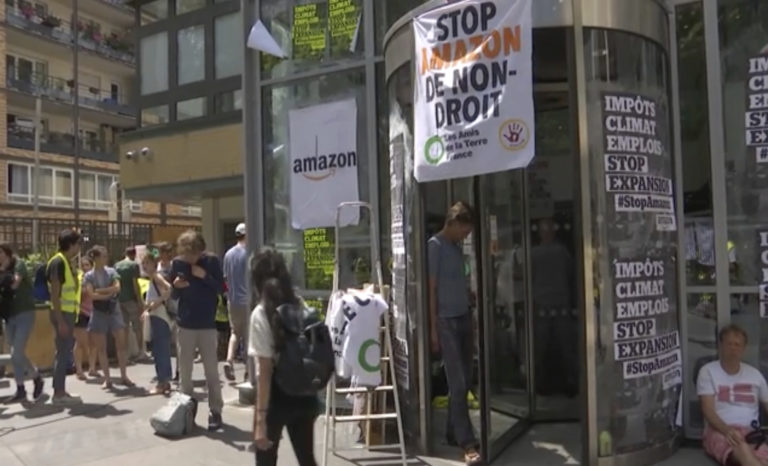 Amazon, protest