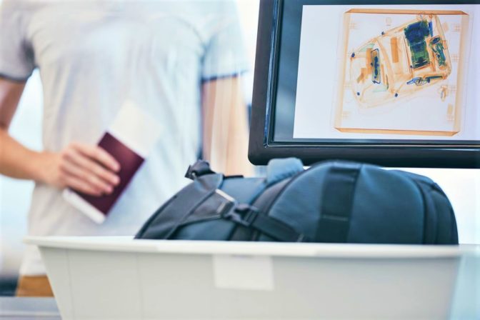 letisková kontrola, letisko, dovolenka