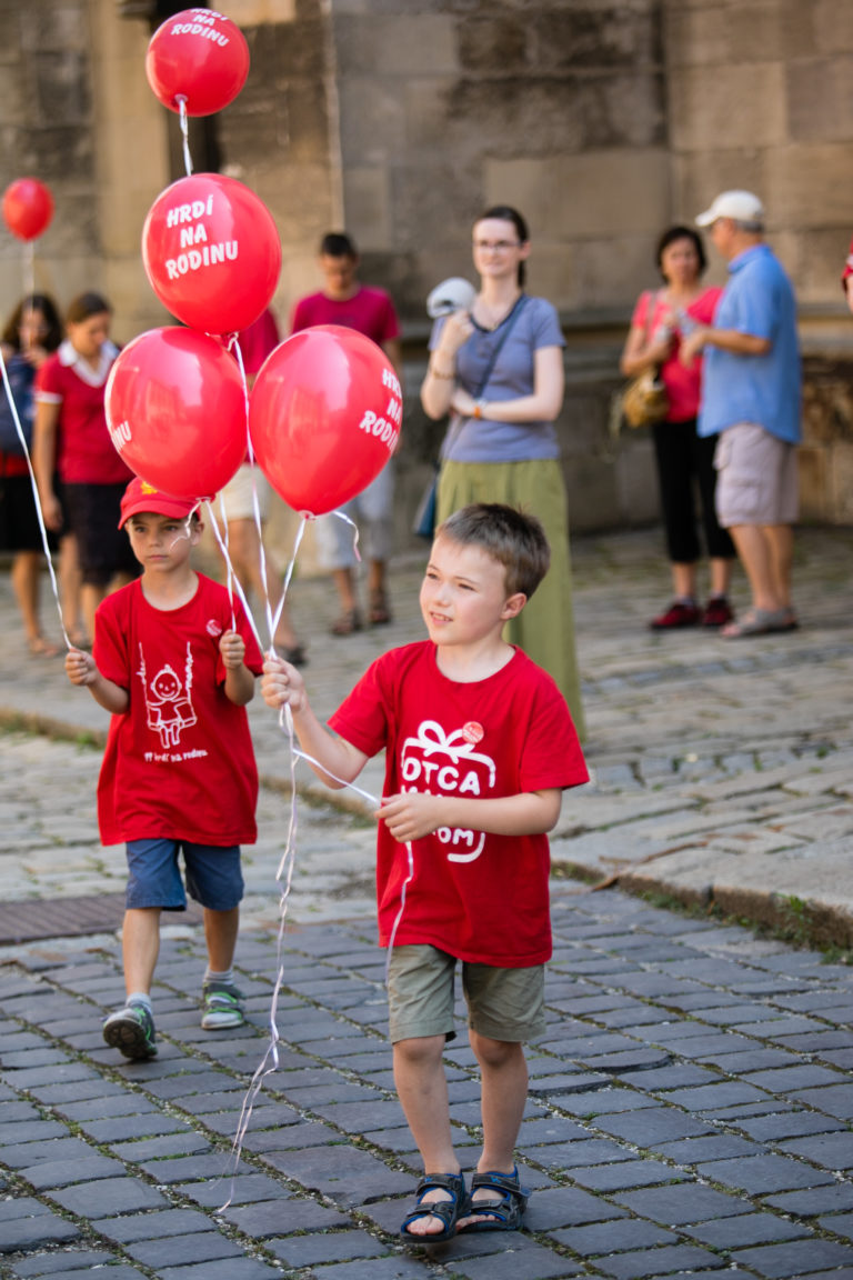 POCHOD: Hrdí na rodinu