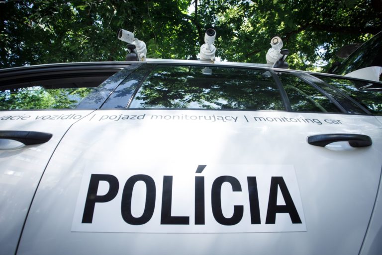 Cam car, parkovanie, polícia