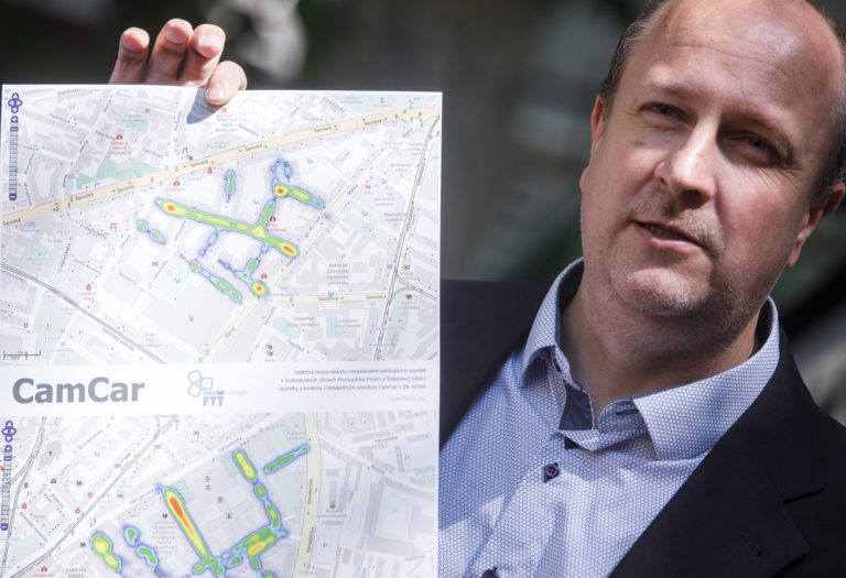 Daniel Bednařík, Cam car, parkovanie, polícia