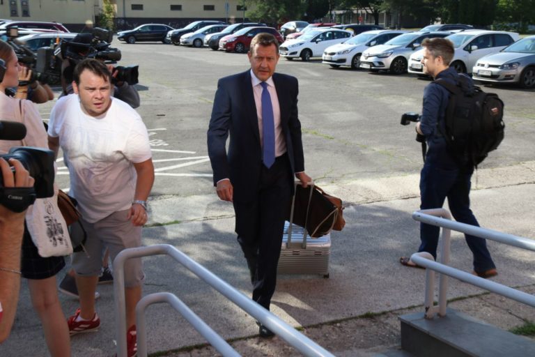 Daniel Lipšic, Kauza miliónových zmeniek