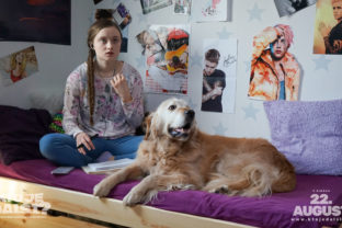 Ktojedalsi foto americka herecka sonnberger so psom.jpg