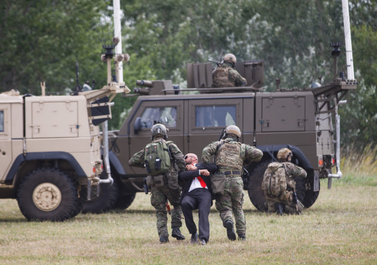 Návšteva predsedu vojenského výboru NATO
