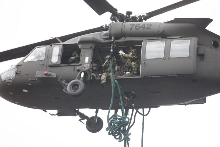 Návšteva predsedu vojenského výboru NATO