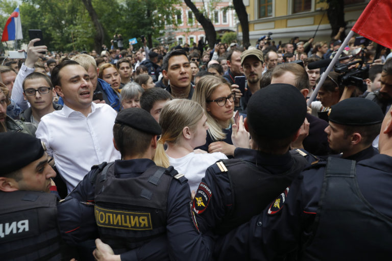Rusko, opozícia