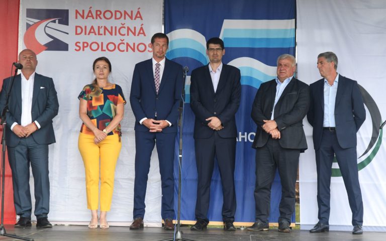 Otvorenie prvej etapy výstavby R4