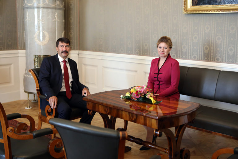 Zuzana Čaputová, János Áder, návšteva prezidentky