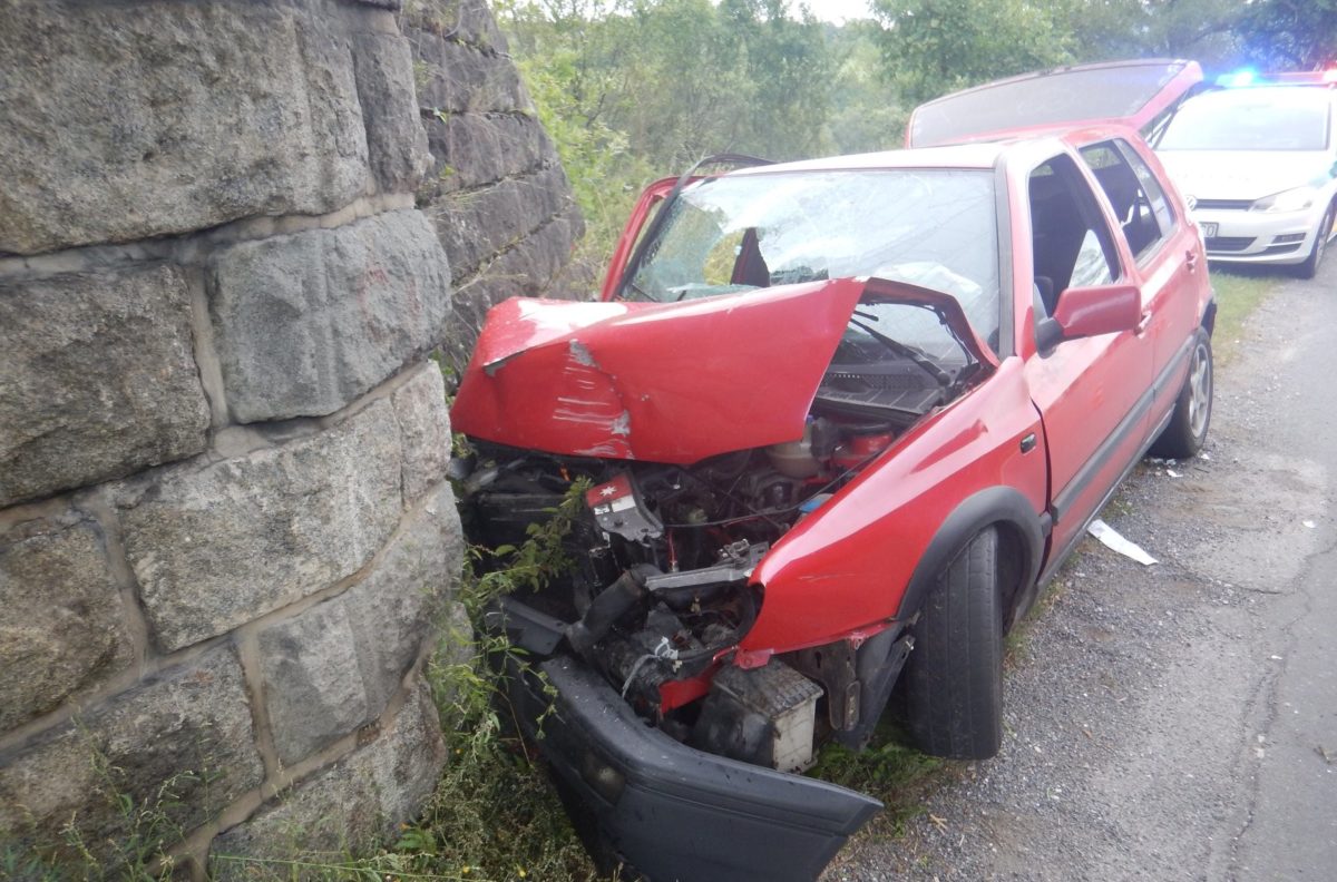 POLÍCIA: Opitý muž narazil do železničného mosta