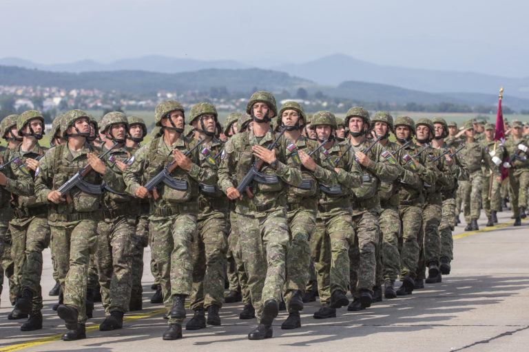 Armáda, Generálny nácvik vojenskej prehliadky