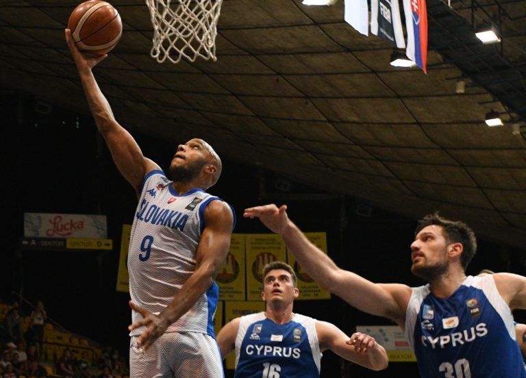 BASKETBAL: Slovensko - Cyprus
