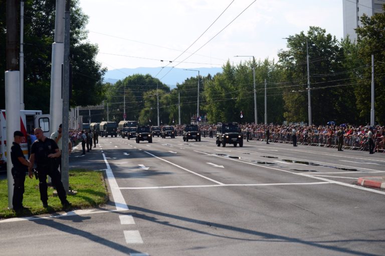 SNP: Oslavy 75. výročia, vojenská prehliadka