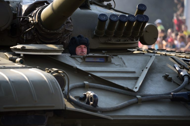 SNP: Oslavy 75. výročia, vojenská prehliadka