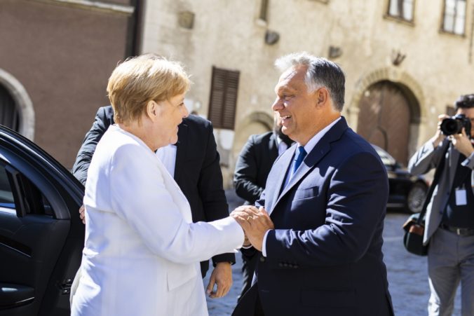 Angela Merkelová, Viktor Orbán
