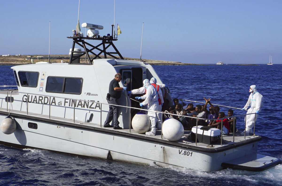 Migranti, utečenci