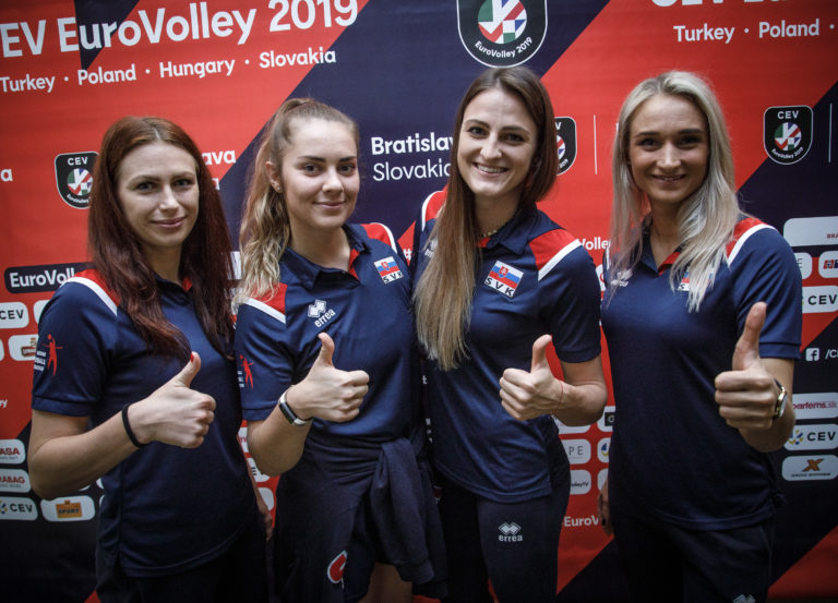 VOLEJBAL: Stretnutie s hráčkami tímu SR