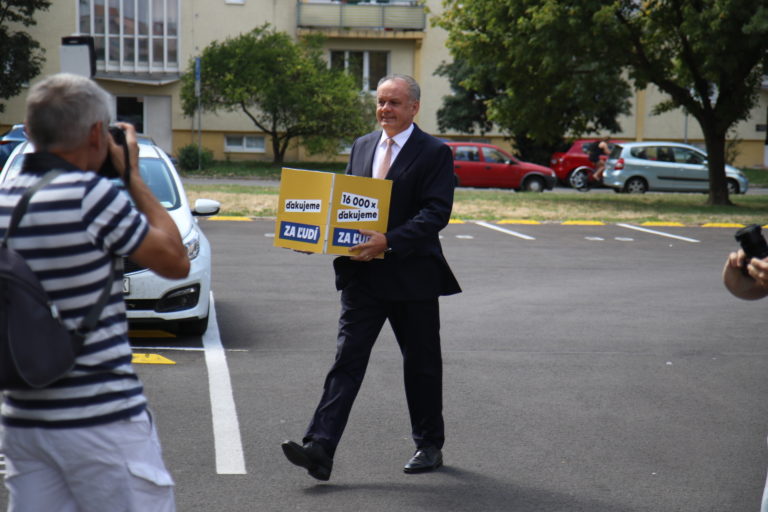 Za ľudí, odovzdanie podpisov, Andrej Kiska