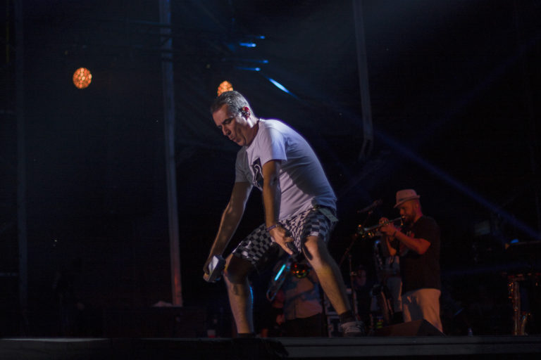 UPRISING 2019: Polemic a Medial Banana