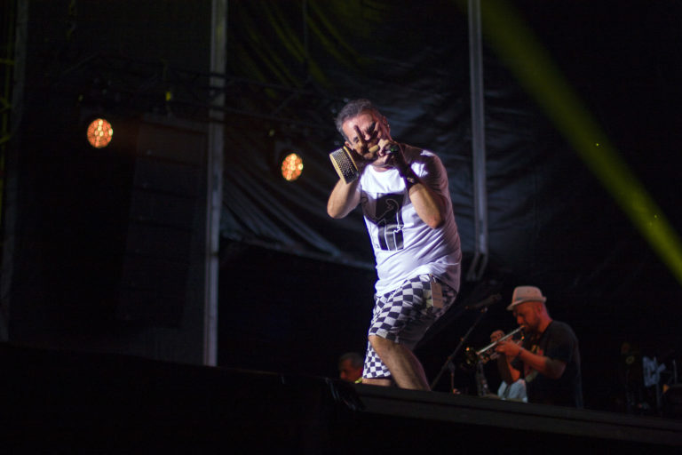 UPRISING 2019: Polemic a Medial Banana