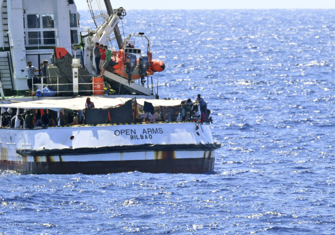 Migranti, humanitárna loď Open Arms