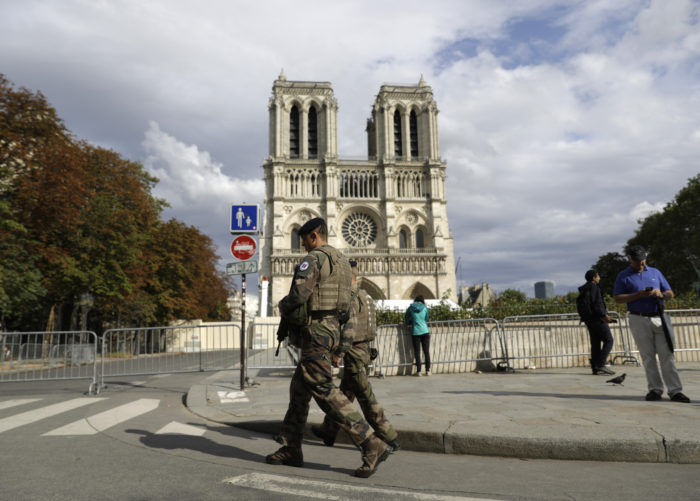 Notre-Dame, katedrála, Paríž