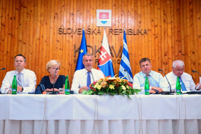 Ladislav Kamenický, Ľubica Laššáková, Richard Raši, Rokovanie 167. schôdze vlády SR