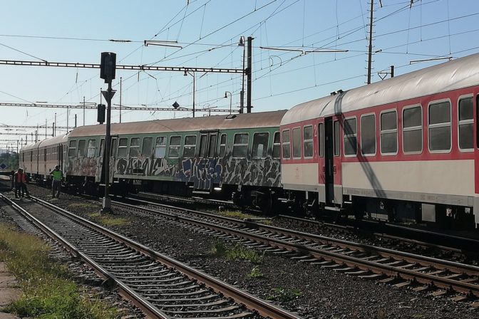 vykoľajený vlak, Senica