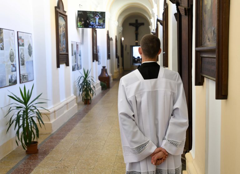 CIRKEV: Národná púť k Sedembolestnej Panne Márii, Šaštín Stráže