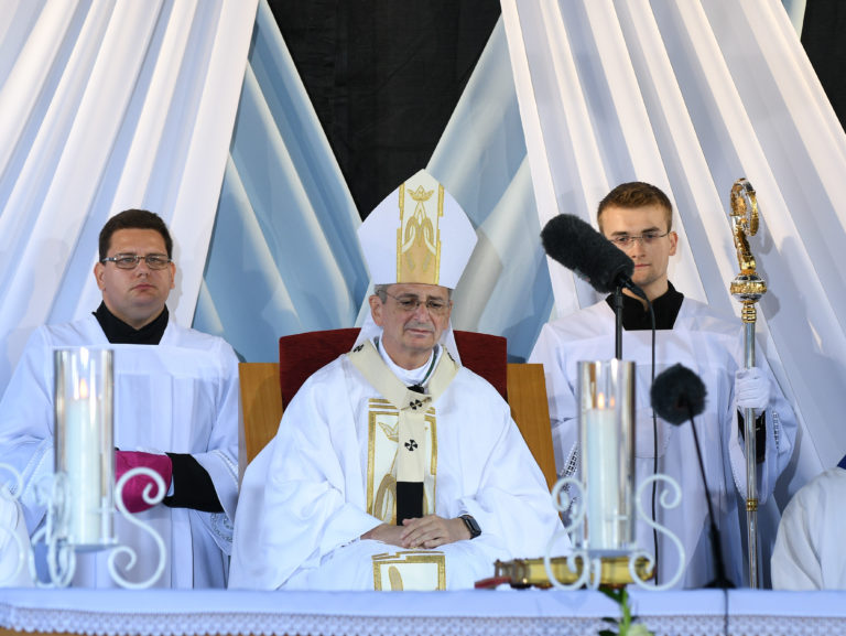 CIRKEV: Národná púť k Sedembolestnej Panne Márii, Šaštín Stráže