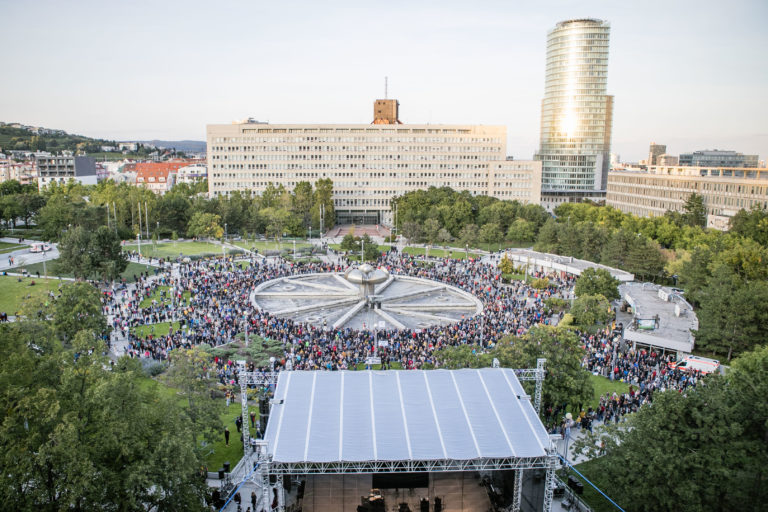 PROTEST: Za slušné Slovensko v Bratislave