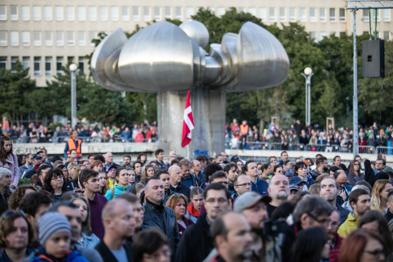 PROTEST: Za slušné Slovensko v Bratislave