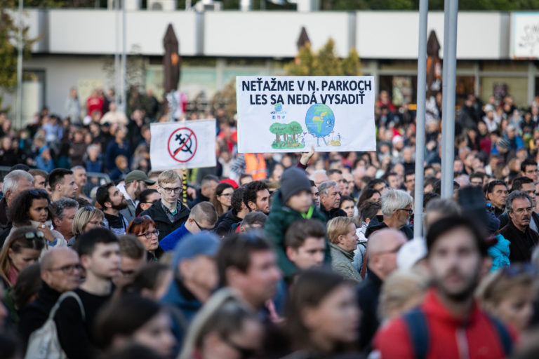 PROTEST: Za slušné Slovensko v Bratislave