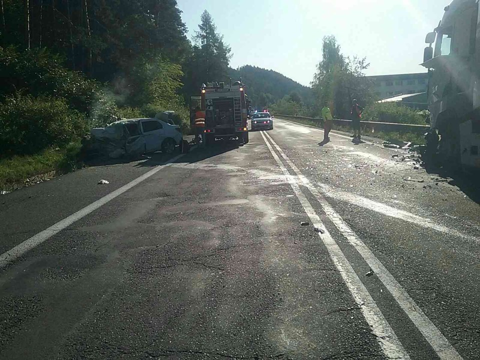 čelná zrážka, kamión, osobné auto, Liptov