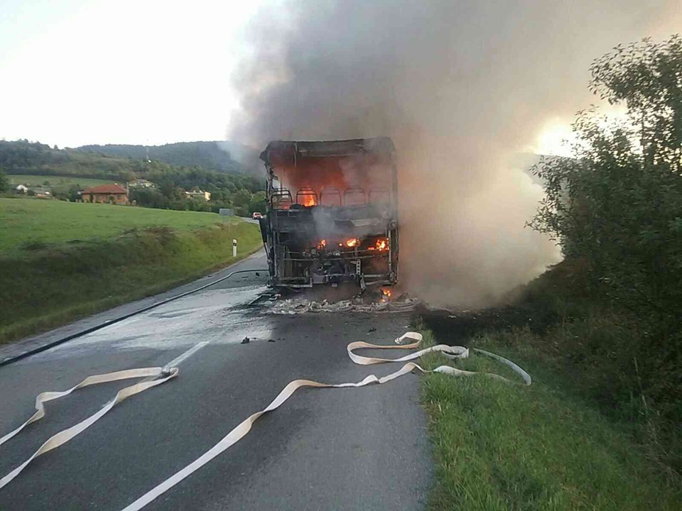 autobus, požiar, Jakubovany