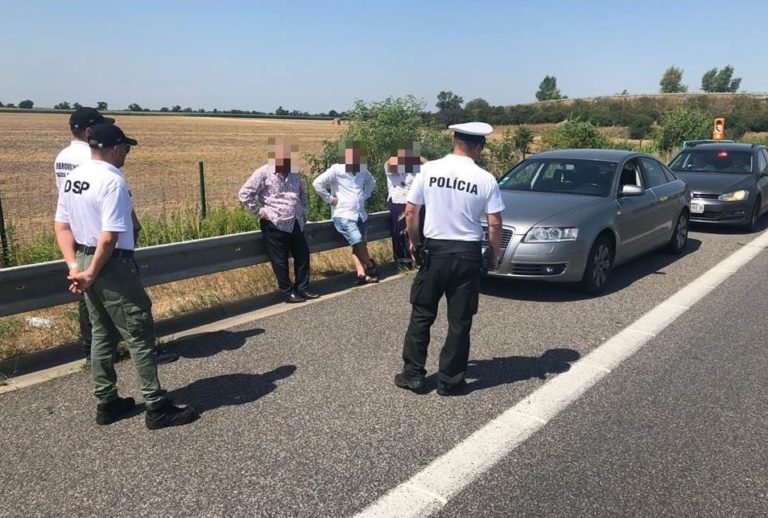 podvodníci, polícia