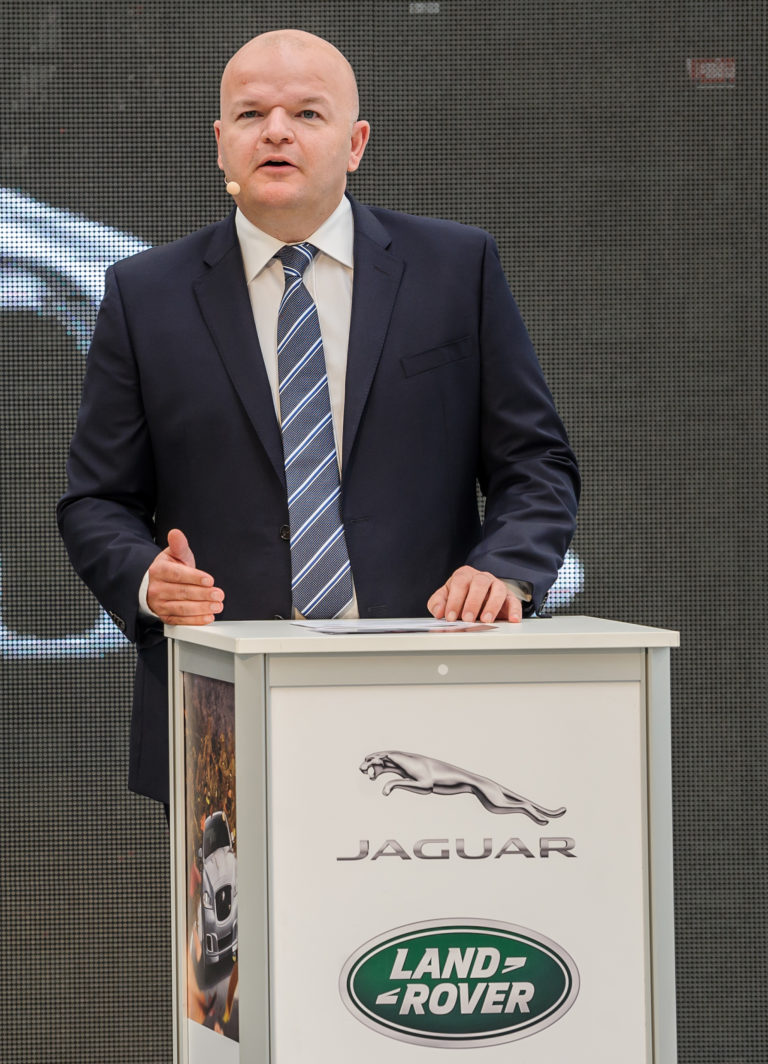 PRIEMYSEL: Slovenská premiéra Land Rover Defender