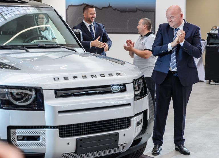 PRIEMYSEL: Slovenská premiéra Land Rover Defender