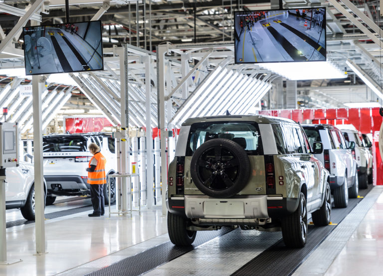 PRIEMYSEL: Slovenská premiéra Land Rover Defender