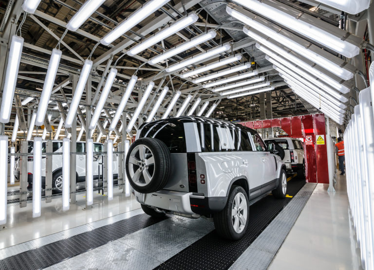 PRIEMYSEL: Slovenská premiéra Land Rover Defender