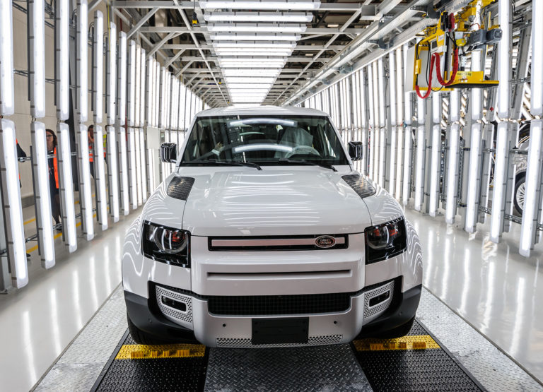 PRIEMYSEL: Slovenská premiéra Land Rover Defender