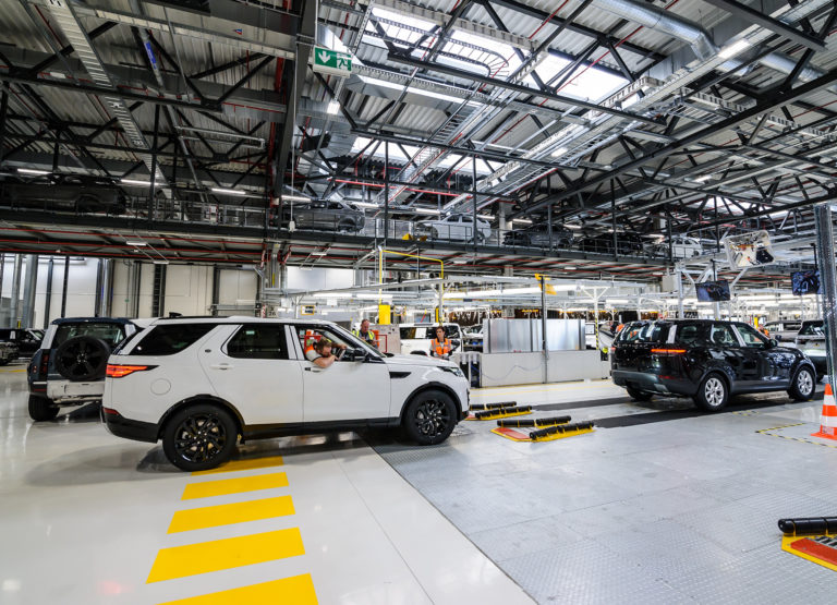 PRIEMYSEL: Slovenská premiéra Land Rover Defender