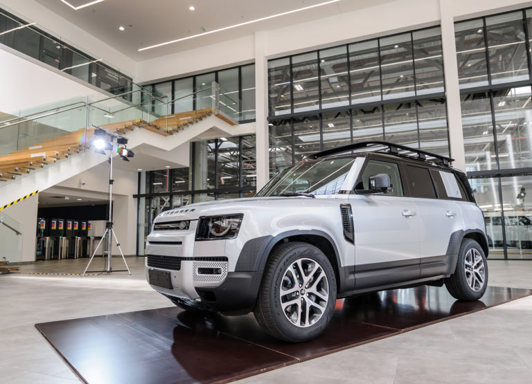 PRIEMYSEL: Slovenská premiéra Land Rover Defender