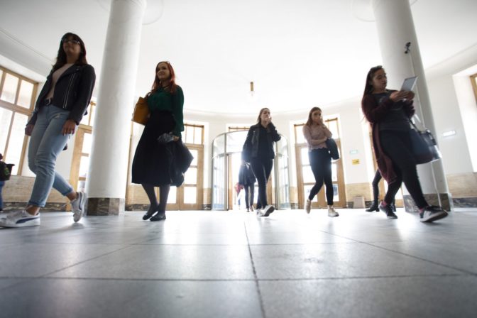 Študenti, vysoká škola, Univerzita Komenského