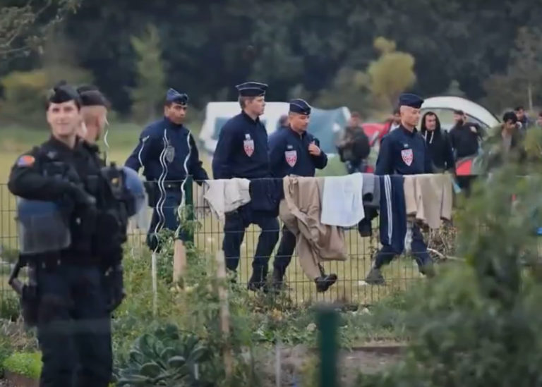 Grande-Synthe, migranti
