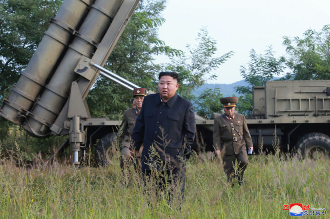 Severná Kórea, Kim Čong-un, veľký viachlavňový raketomet, test