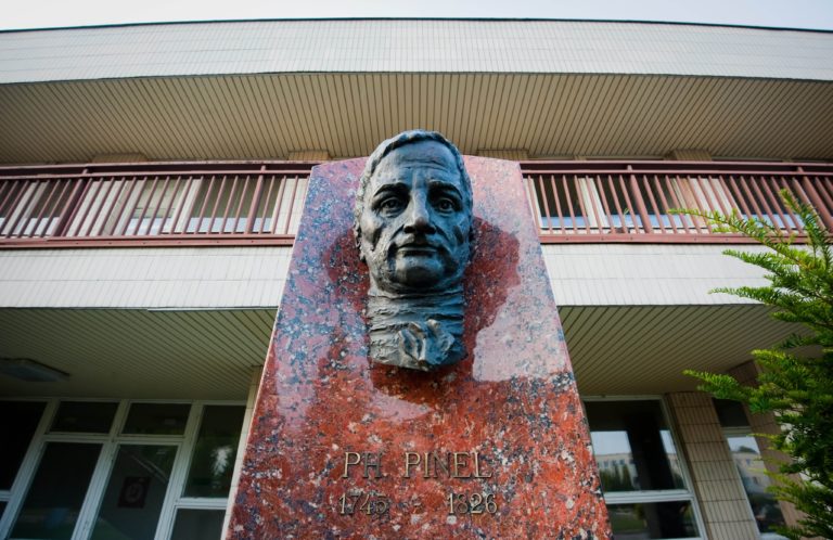 PEZINOK: Nemocnica P. Pinela